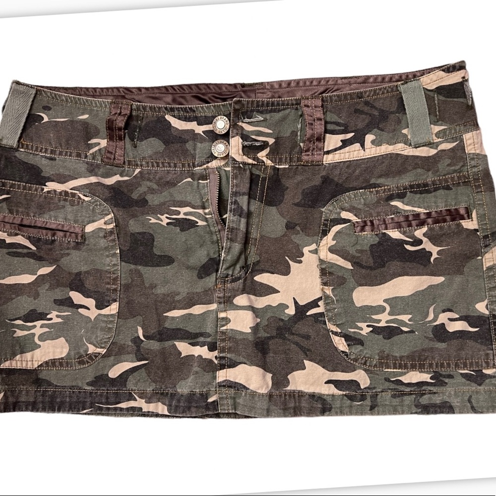 Mini skirt / Size Medium